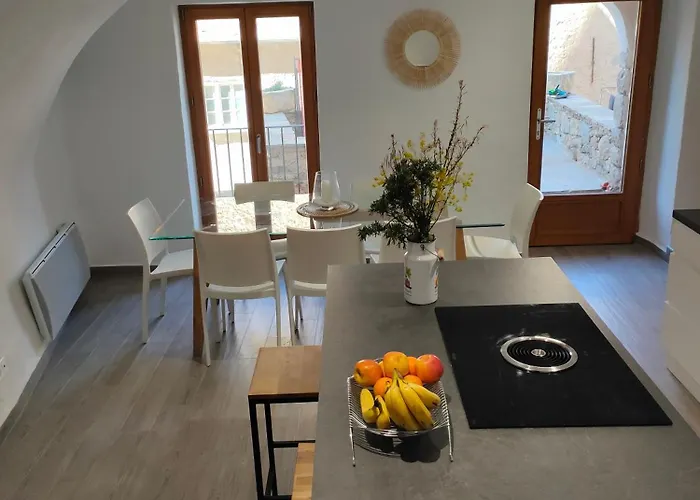 Daire Les Voutes De Pascaline, Vue Et Montagne,